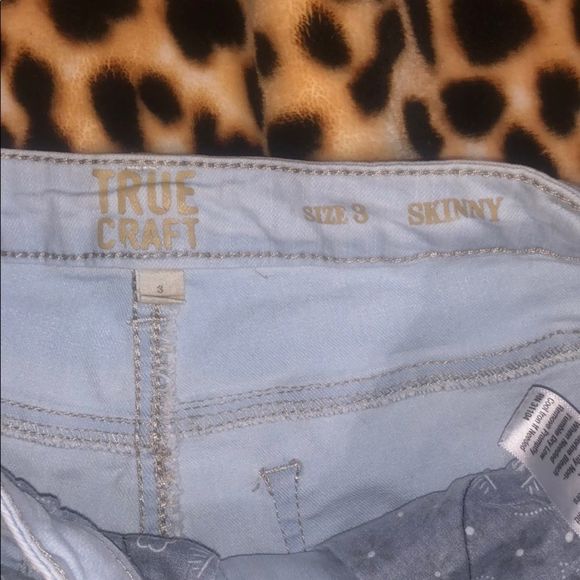 •TRUE CRAFT•LIGHT WASH DENIM DISTRESSED HIGH RISE SKINNY JEANS SIZE 3 EUC - Picture 5 of 8